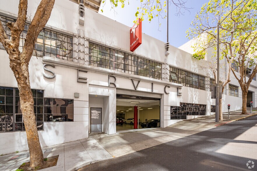 More Photos Of 999 Van Ness Ave, San Francisco Parking Garage For Lease