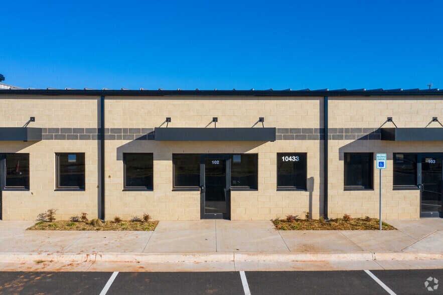 More Photos Of 10401 W Reno Ave, Oklahoma City Unknown For Lease