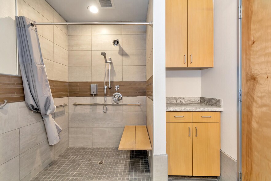 More Photos Of 215 C St, Davis Office Residential For Lease