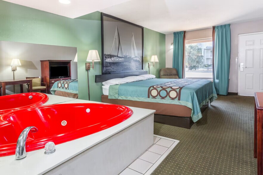 More Photos Of 2226 Highway 71, Marianna Hotel For Sale