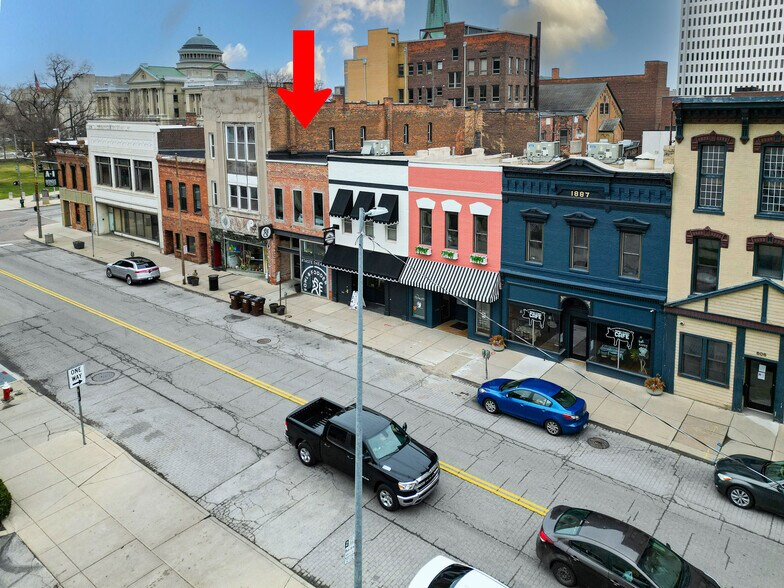 More Photos Of 614 Adams St, Toledo Restaurant For Lease