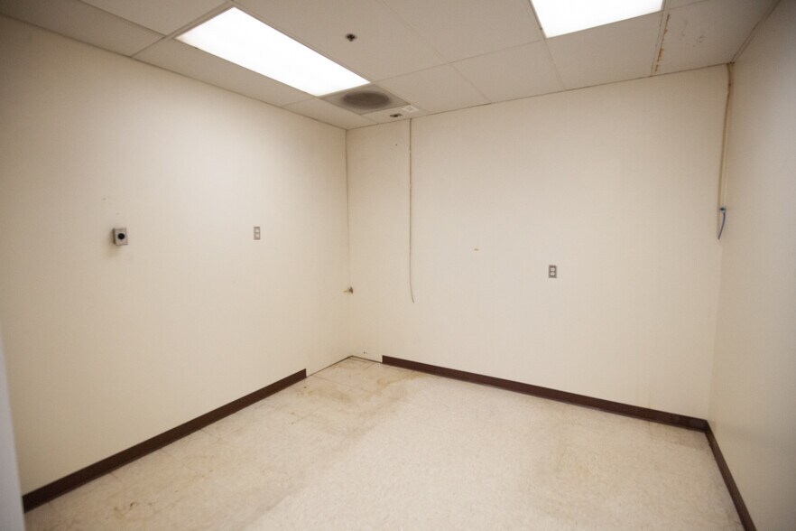 More Photos Of 1001 S 3rd St W, Missoula Manufacturing For Sale