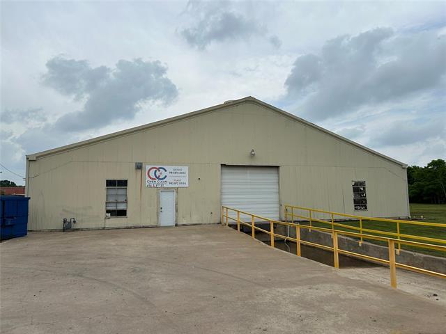 Primary Photo Of 616 S 9th St, Corsicana Warehouse For Sale