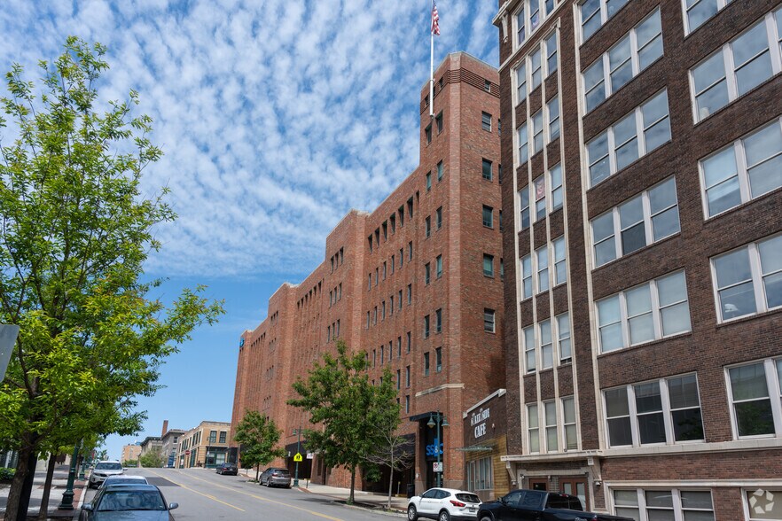 More Photos Of 210 W 10th St, Kansas City Office For Lease