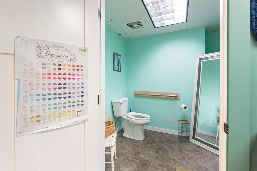 More Photos Of 111-113 Cascade St, Osceola Storefront For Sale