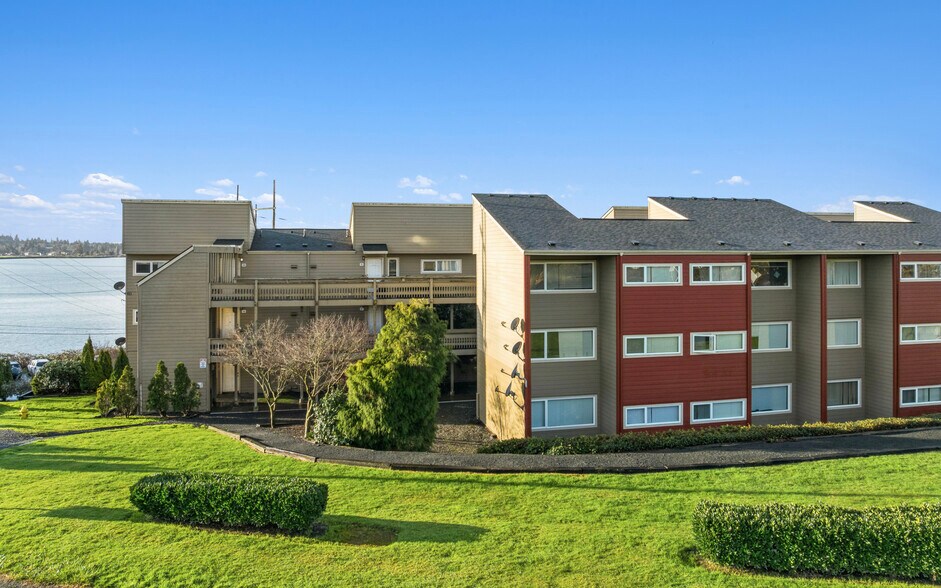 More Photos Of 1400 W Marine Dr, Astoria Apartments For Sale