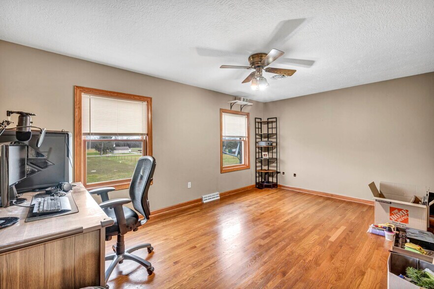 More Photos Of 16449 S Boone Rd, Columbia Station Specialty For Sale