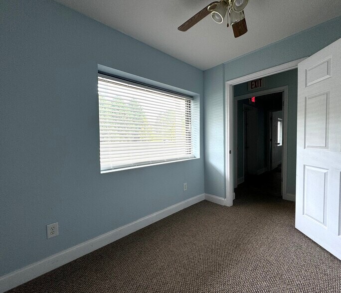 More Photos Of 144 Commerce Pky, Cornelia Flex For Sale