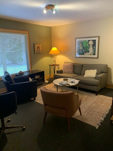 More Photos Of 4141 Old Sibley Memorial Hwy, Eagan Office For Sale