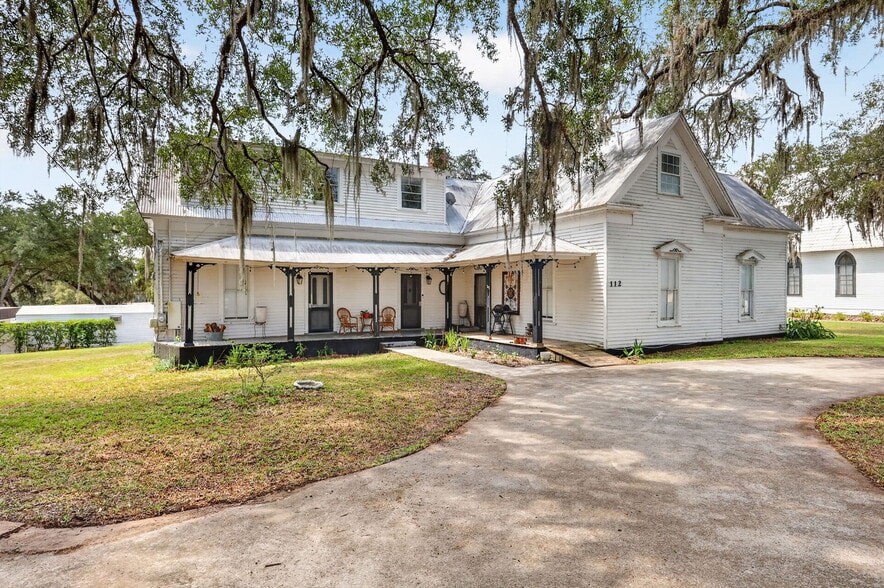 More Photos Of 112 W McClendon St, Lady Lake Office For Sale