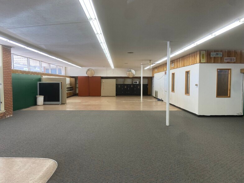 More Photos Of 5101 Plains Blvd, Amarillo Storefront For Lease