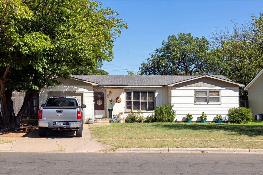More Photos Of , Lubbock Multifamily For Sale