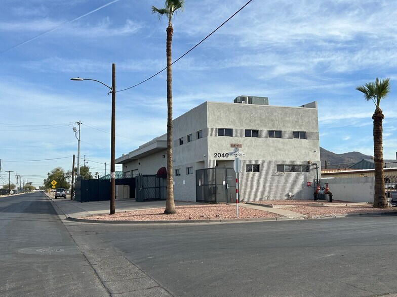 More Photos Of 2046 W Ironwood Dr, Phoenix Industrial For Sale