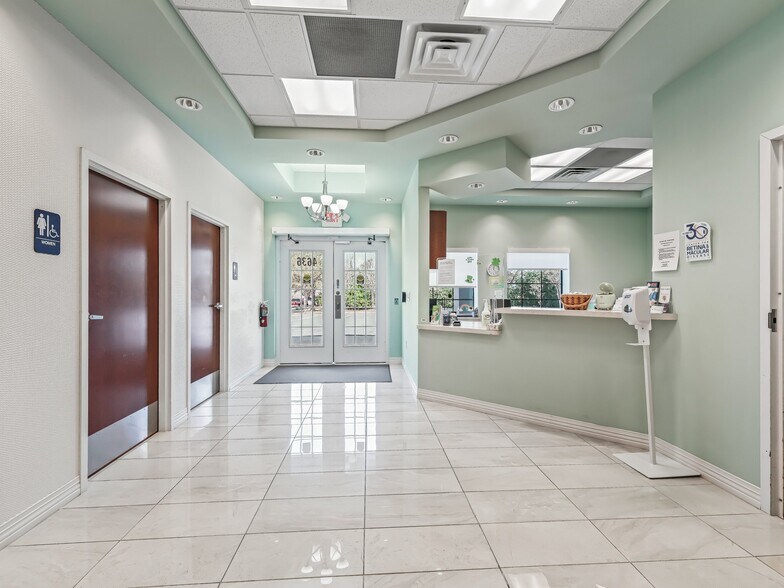 More Photos Of 4636 Bellwether Ln, Oxford Medical For Lease