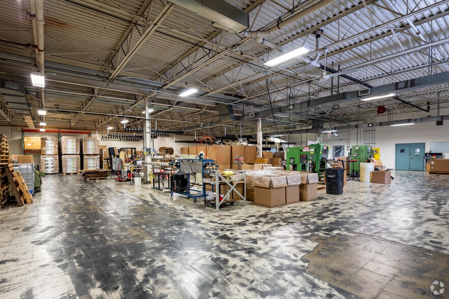 More Photos Of 88 Long Hill Cross Rd, Shelton Warehouse For Lease