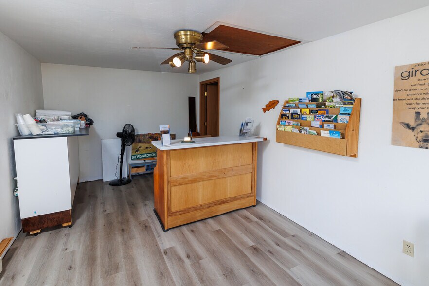 More Photos Of 6269 Wi-57, Sturgeon Bay Hotel For Sale