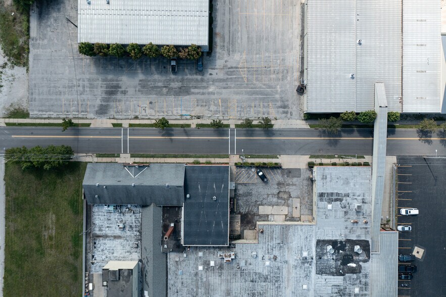 More Photos Of 246 E 4th St, Ashland Light Distribution For Lease