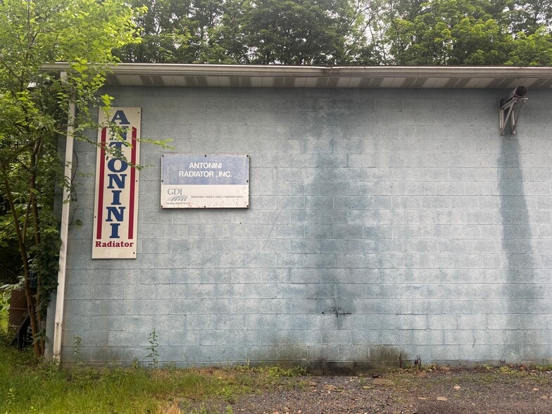 More Photos Of 325 E Railroad St, Pottsville Warehouse For Sale