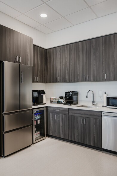 More Photos Of 50 Venture Vally Ct, Ponte Vedra Coworking Space
