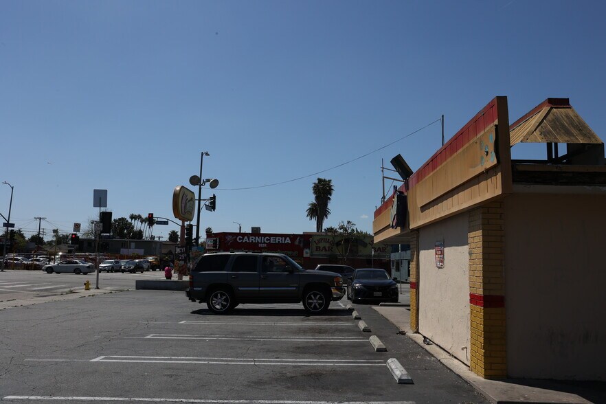More Photos Of 261 E Vernon Ave, Los Angeles Fast Food For Lease