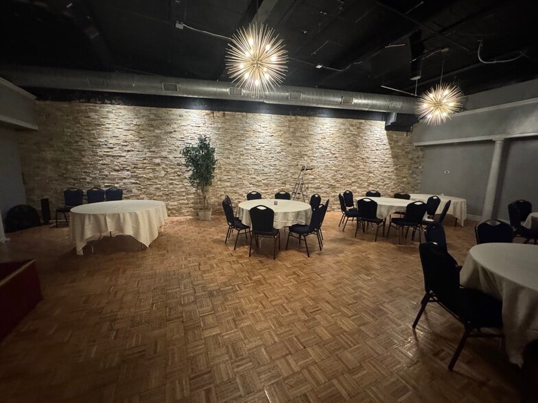 More Photos Of 256 Park Ave, Worcester Storefront For Lease