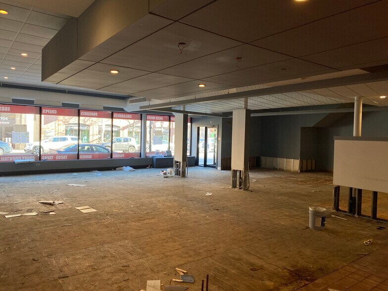 More Photos Of 101-107 N Oak Park Ave, Oak Park General Retail For Sale
