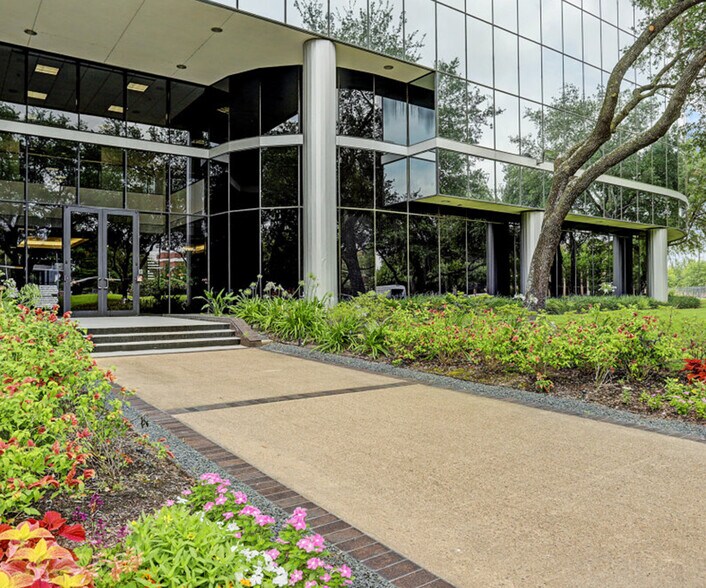 More Photos Of 11011 Richmond Ave, Houston Coworking Space