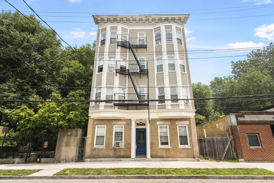 Primary Photo Of 406 Warburton Ave, Hastings Hudson Apartments For Sale