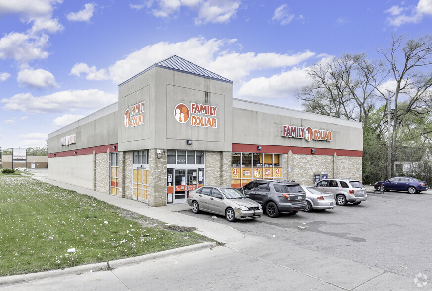 Primary Photo Of 19737 Mound Rd, Detroit Freestanding For Lease