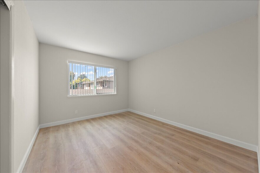 More Photos Of 925 Pomeroy Ave, Santa Clara Apartments For Sale