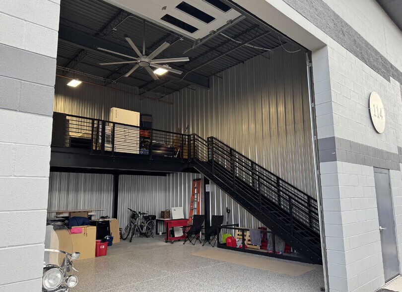 More Photos Of 1945 Deer Creek Rd, Monument Warehouse For Sale