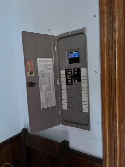 More Photos Of 6540 Cascade Rd, Cascade Religious Facility For Sale