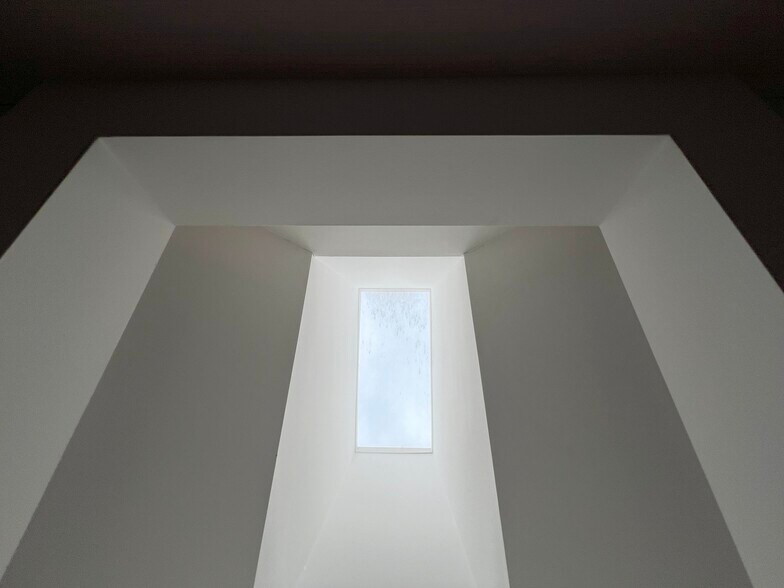 More Photos Of 5757 Glenway Ave, Cincinnati Medical For Sale