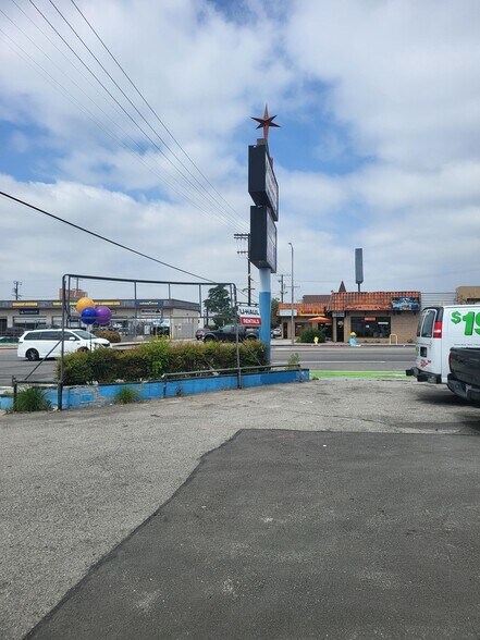 More Photos Of 8802 Reseda Blvd, Northridge Auto Repair For Lease