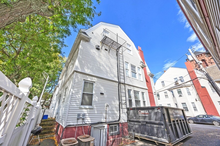 More Photos Of 4 Saint Paul St, Cambridge Apartments For Sale