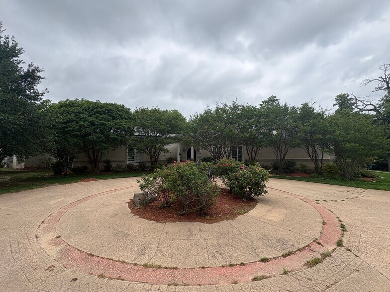 More Photos Of 6529 Asher Rd, Alvarado Specialty For Sale