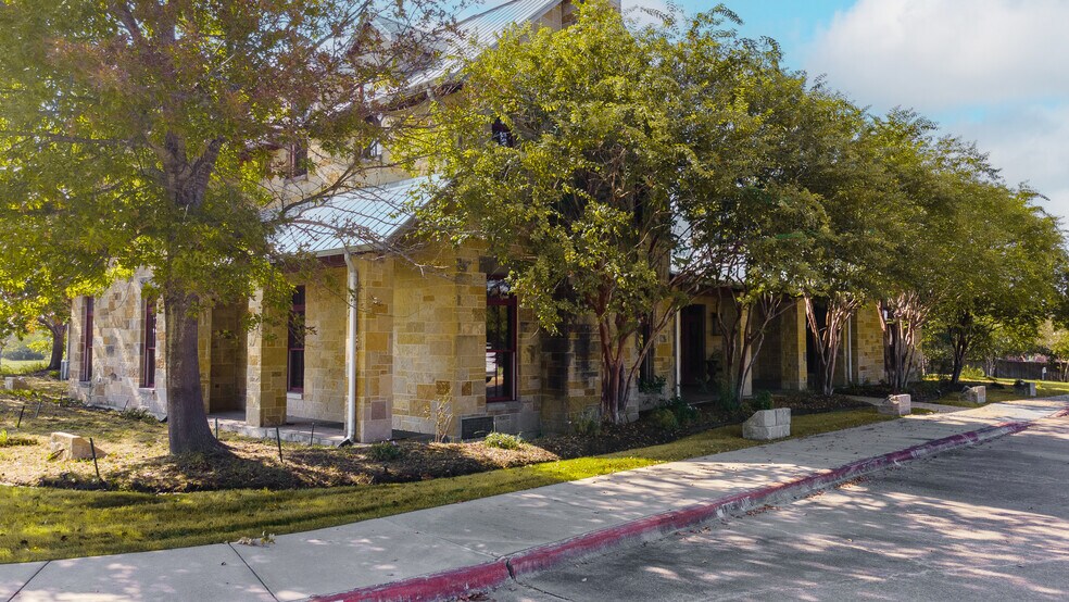 Primary Photo Of 2900 Trophy Dr, Bryan Office For Lease