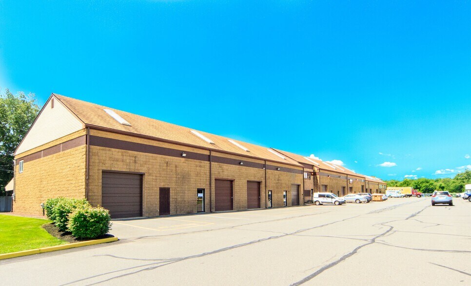 More Photos Of 1589 Reed Rd, Pennington Warehouse For Lease