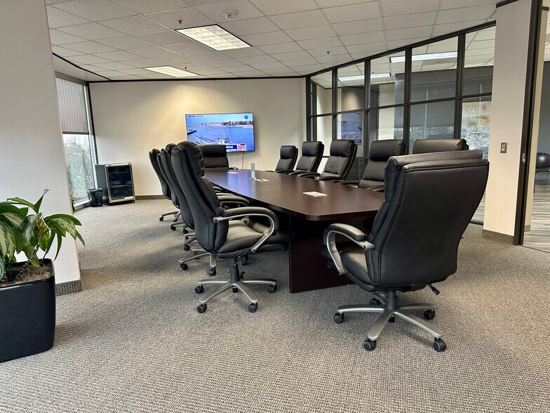 More Photos Of 9101 Lyndon B Johnson Fwy, Dallas Coworking Space