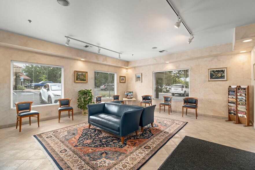 More Photos Of 530 Hammill Ln, Reno Office For Lease