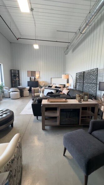 More Photos Of 4825 Commercial Dr SW, Rochester General Retail For Sale