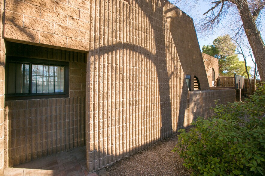 More Photos Of 3500 F Comanche Rd NE, Albuquerque Medical For Sale