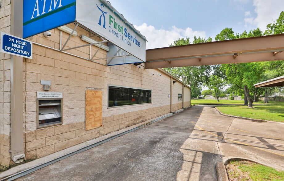 More Photos Of 12755 N Houston Rosslyn Rd, Houston Bank For Sale