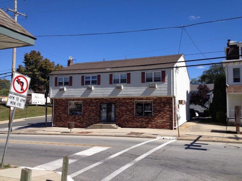 Primary Photo Of 1117 Lincoln Ave, Prospect Park Storefront Retail Residential For Lease