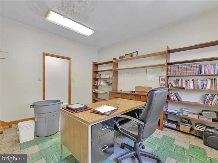 More Photos Of 100 New Haven St, Mount Joy General Retail For Lease