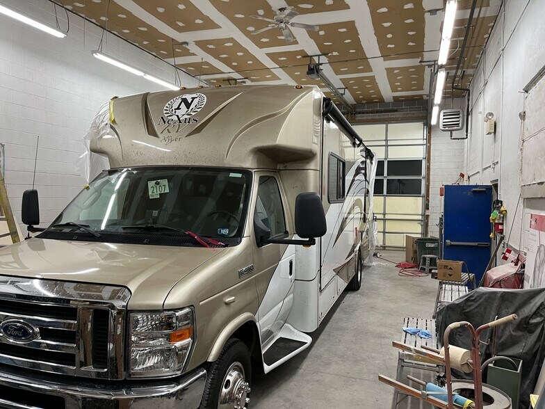 140 W Main St, Silverdale, PA 18962 Auto Repair For Sale