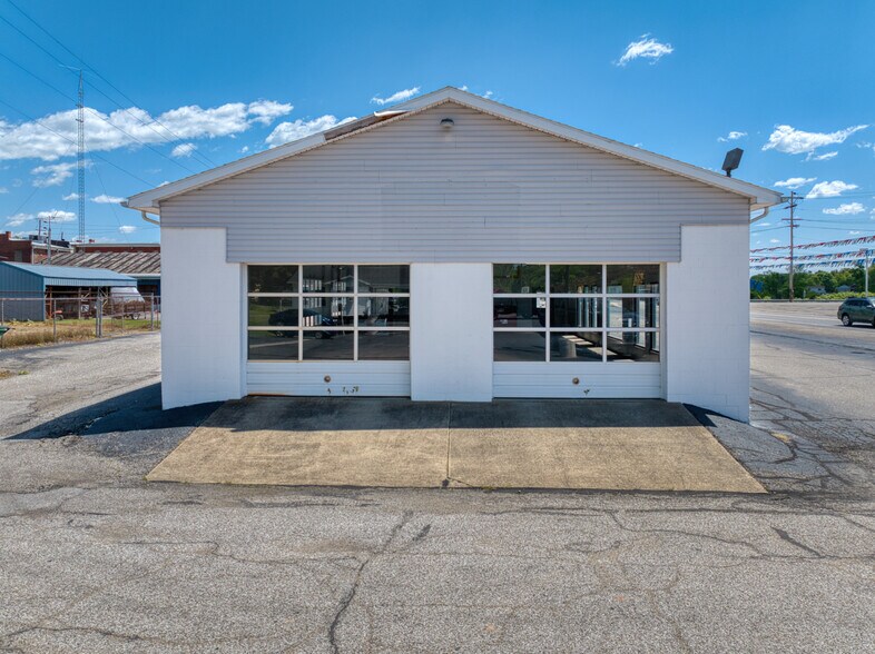 More Photos Of 101 W 3rd St, Williamstown Auto Dealership For Sale