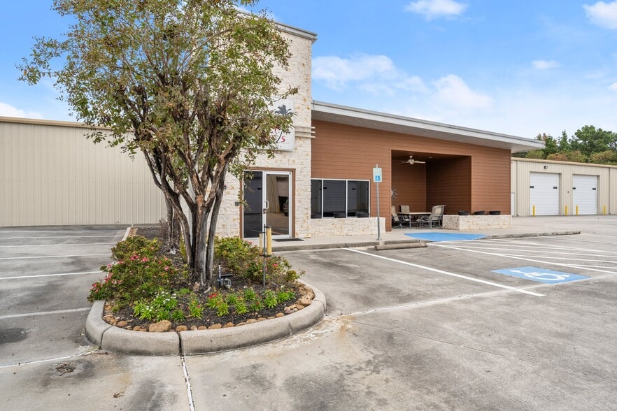 More Photos Of 8826 Louetta Rd, Spring Self Storage For Sale