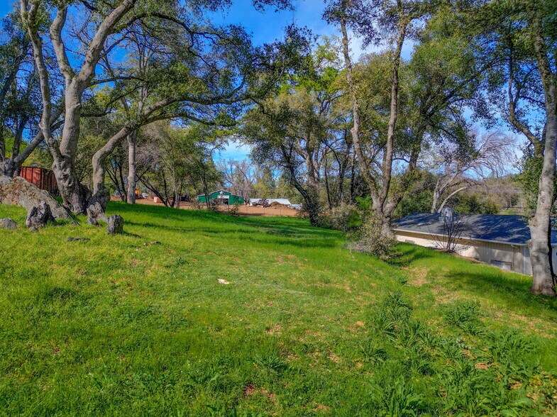 More Photos Of 382 CA-4, Murphys Office For Sale