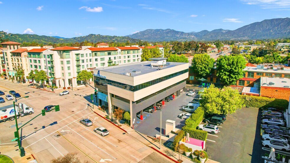 More Photos Of 224 N Fair Oaks Ave, Pasadena Medical For Lease